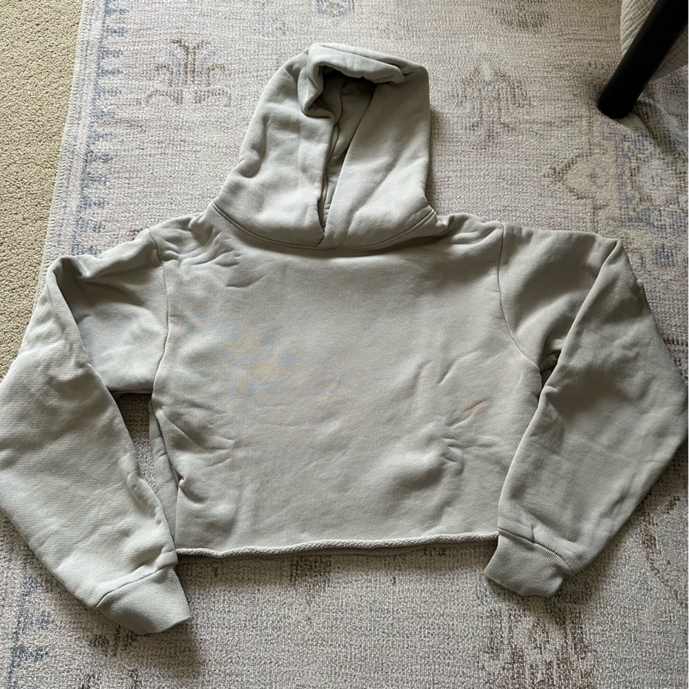 LAST CHANCE X Karla Crop Hoodie in Stone Grey Size Small